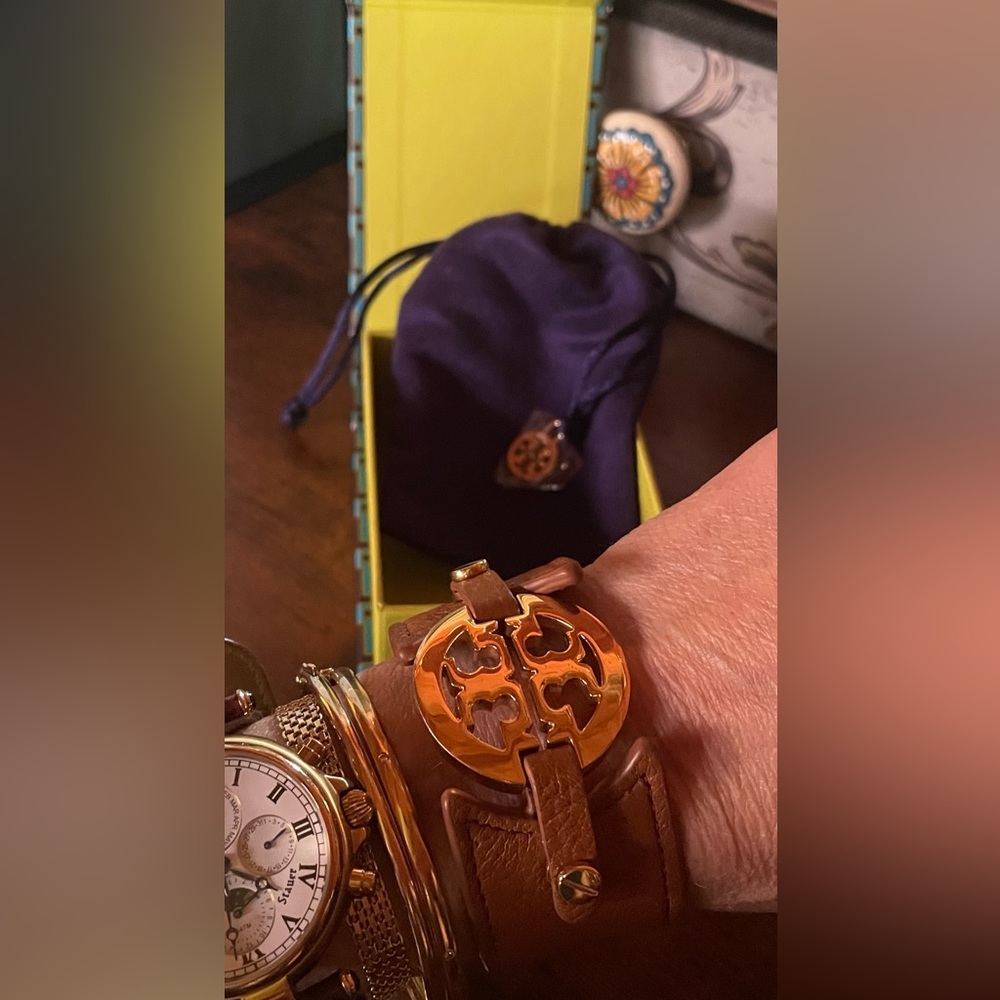 Tory Burch Wide Leather and Gold Emblem Double-Snap Cuff Bracelet - Picture 6 of 12